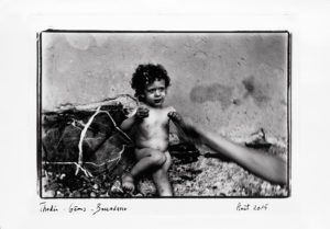 Enfant à la plage en Italie eu août 2015.
