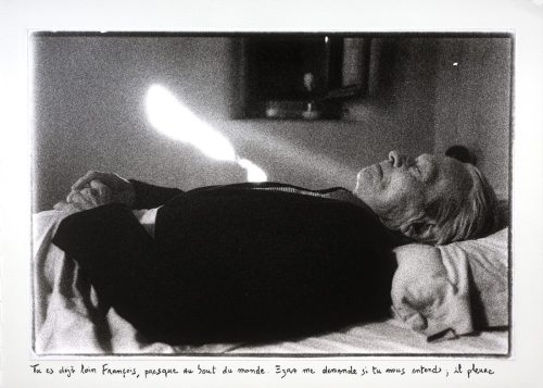 Mon père mort reposant chez lui à Nîmes